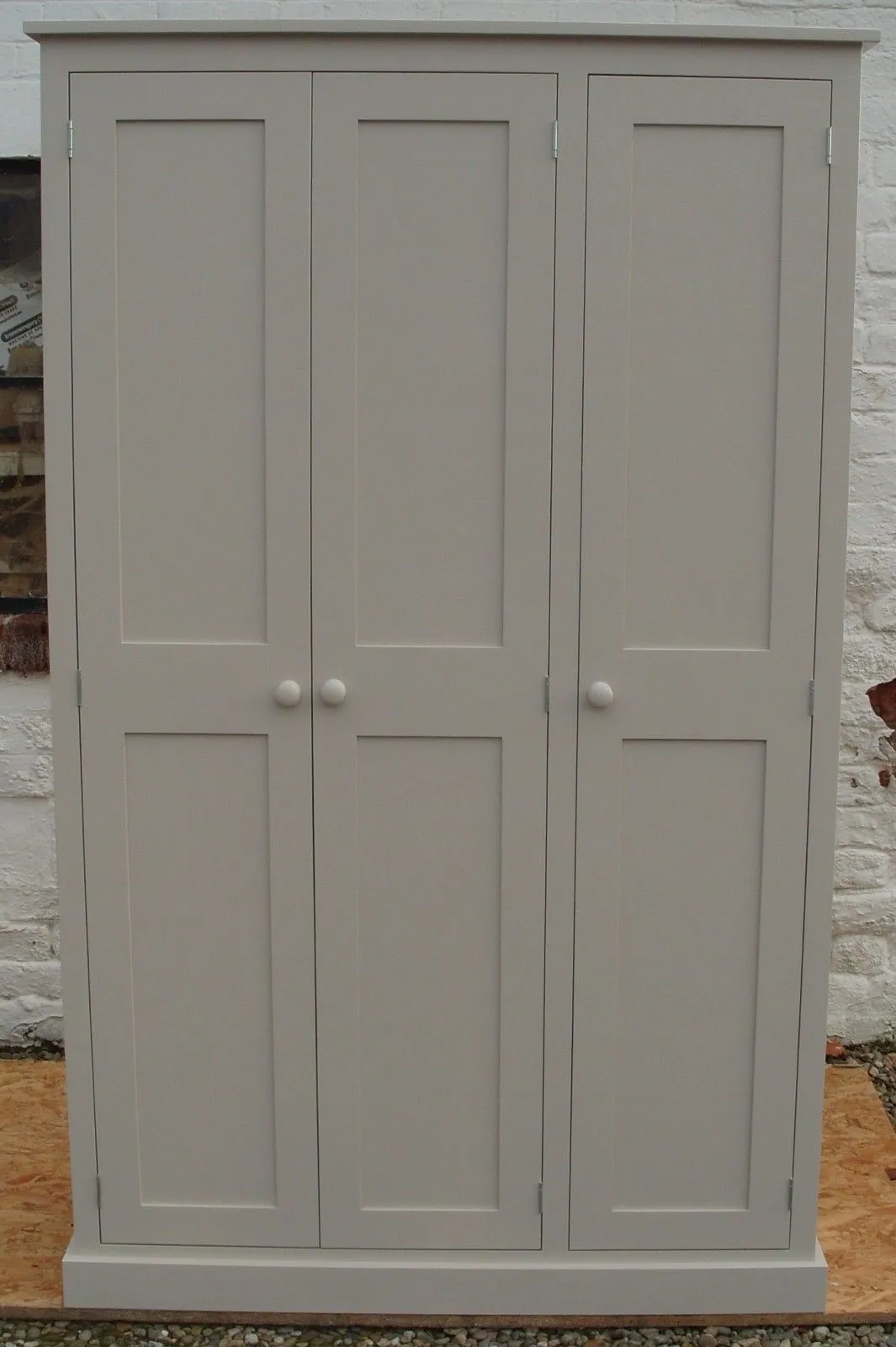 **3 Door Hall, Utility Room, Cloak Room Coat & Shoe Storage Cupboard (35 cm deep) OPTION 2