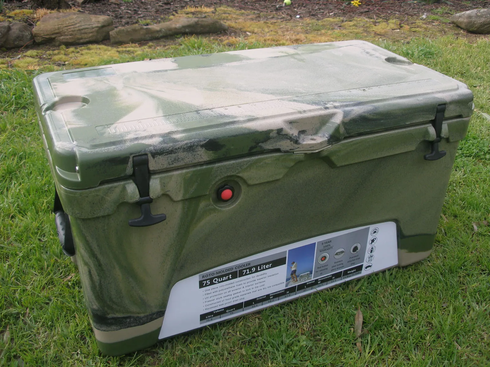 71.9 Litre (75 Quart) Cooler Box Esky