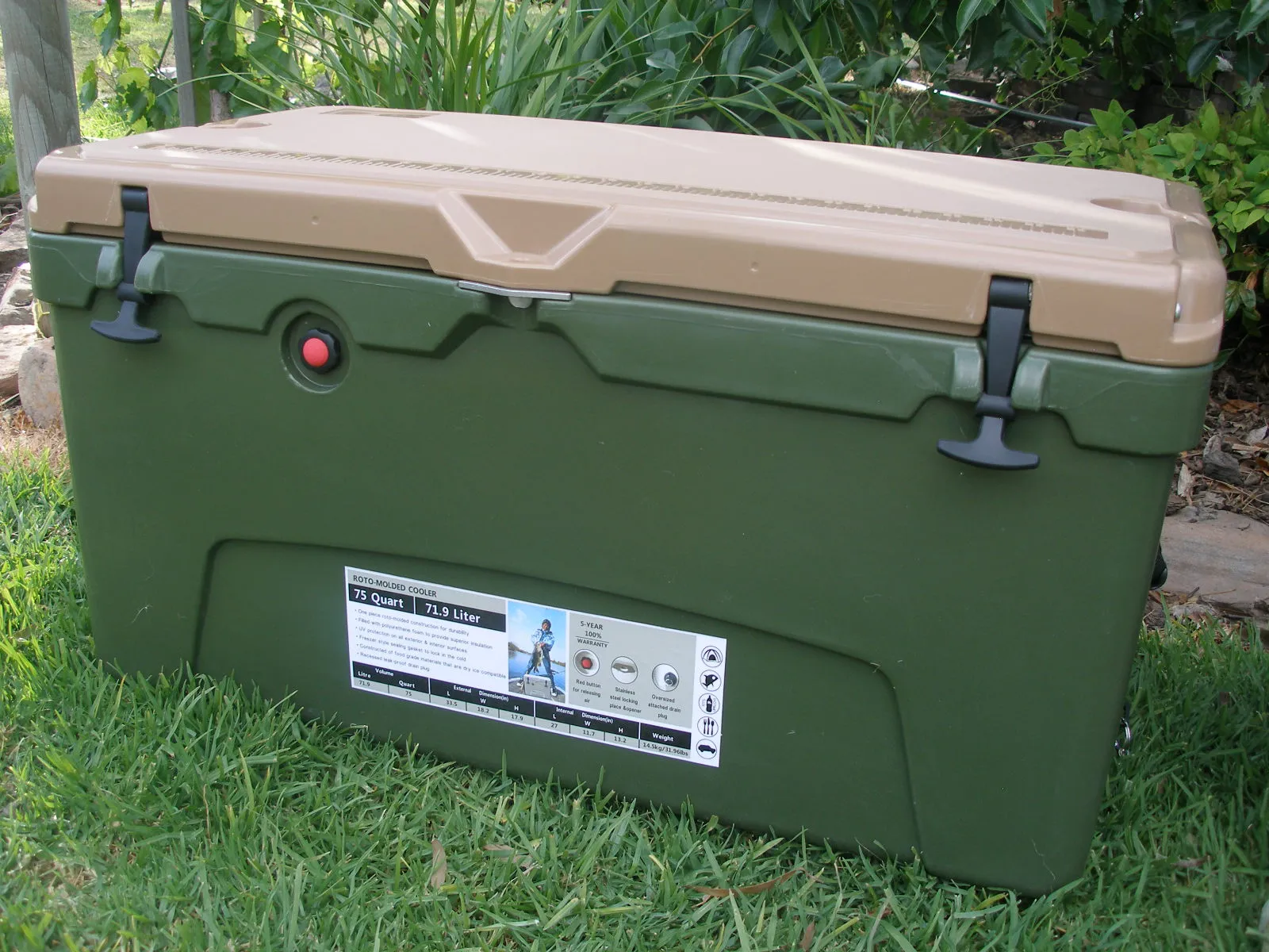 71.9 Litre (75 Quart) Cooler Box Esky