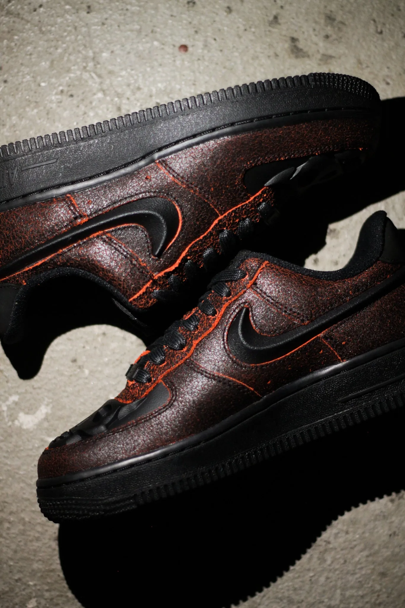 AIR FORCE 1 RETRO HWN QS "BLACK/CRIMSON"