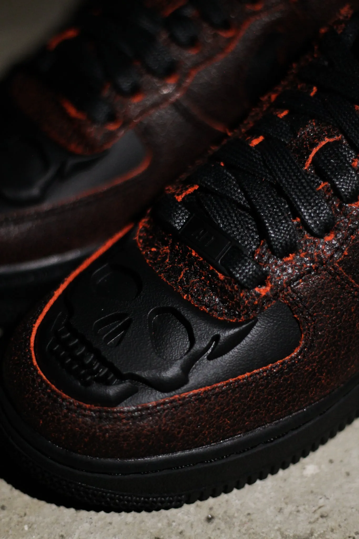 AIR FORCE 1 RETRO HWN QS "BLACK/CRIMSON"