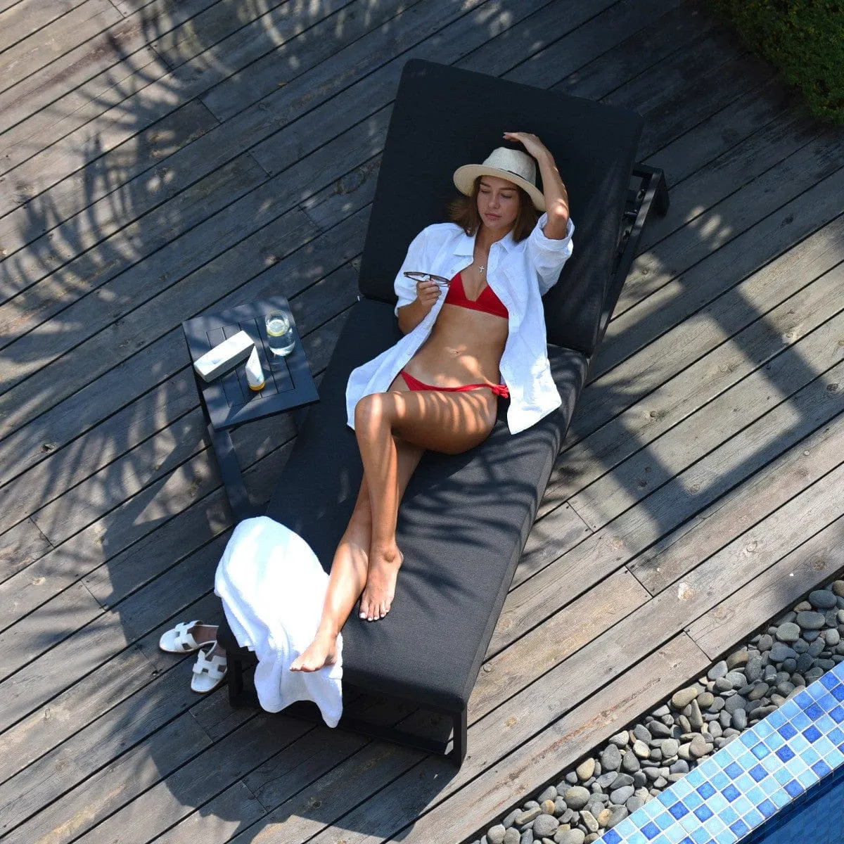 Allure Sunlounger / Charcoal