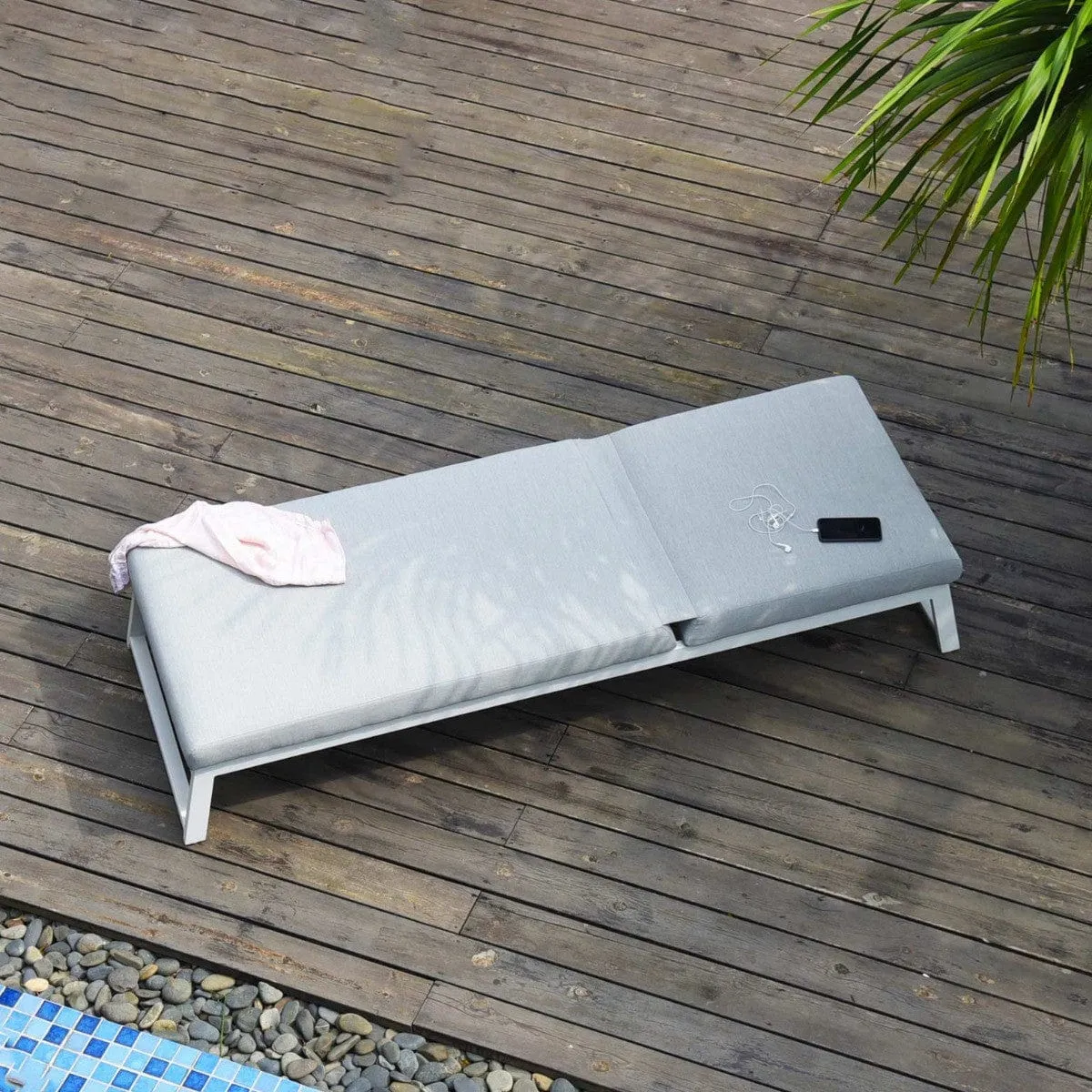 Allure Sunlounger / Lead Chine