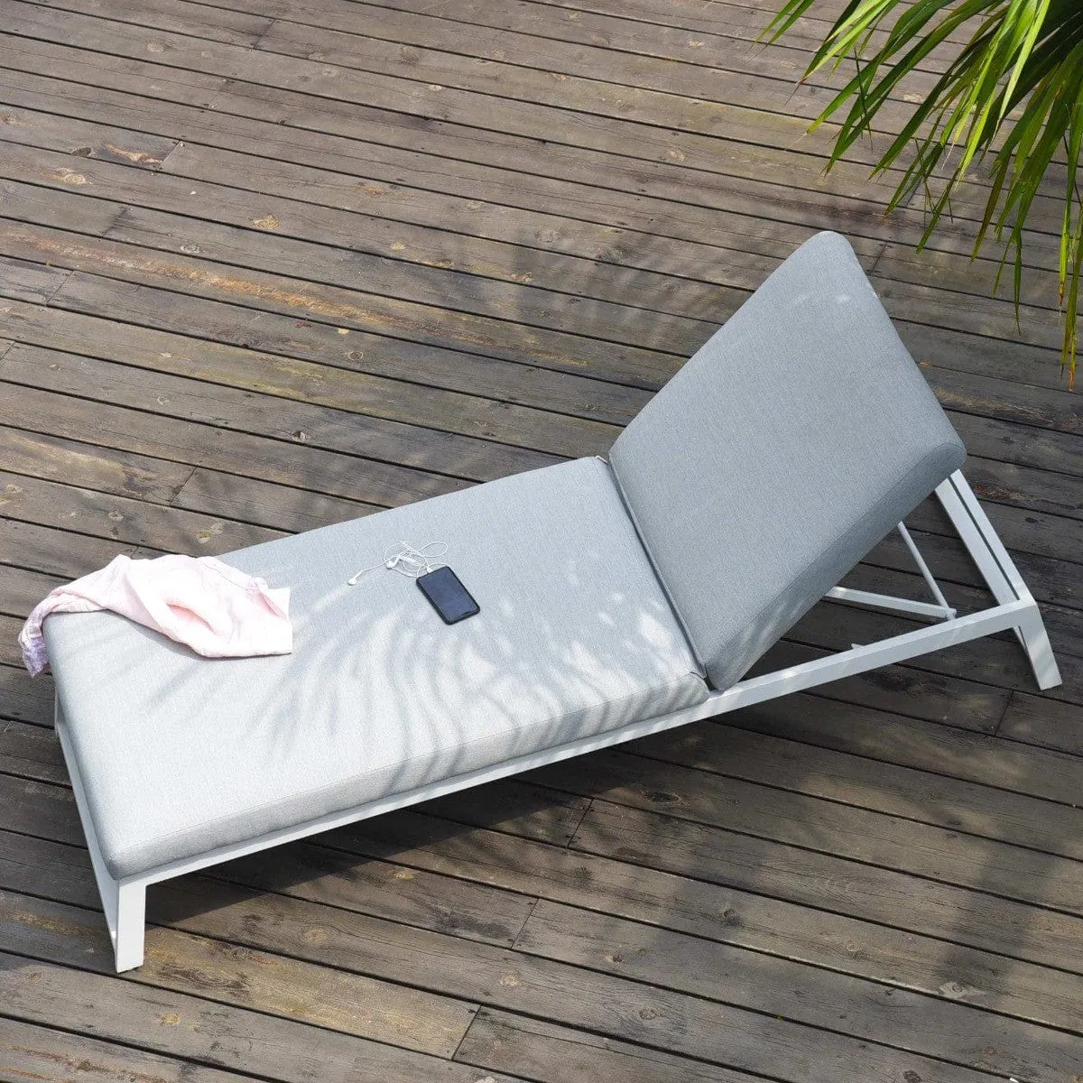 Allure Sunlounger / Lead Chine