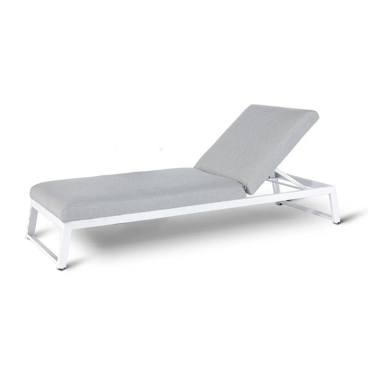 Allure Sunlounger / Lead Chine