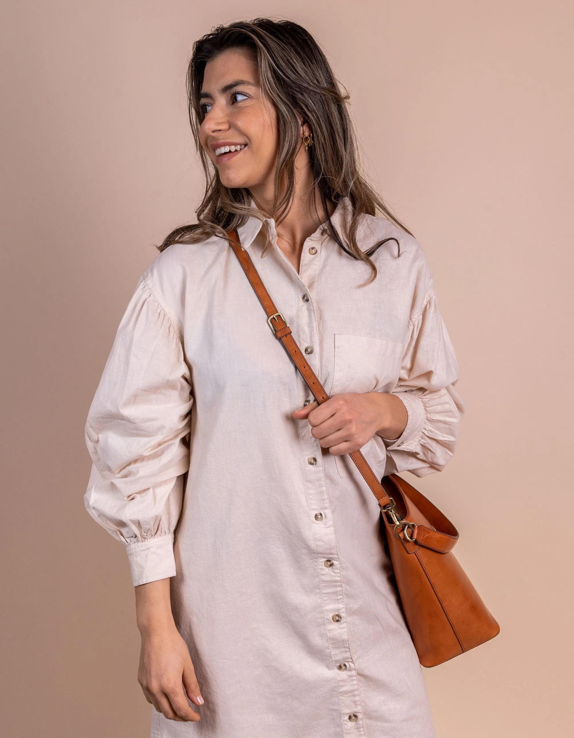 Bobbi Bucket Bag Maxi Cognac Classic Leather