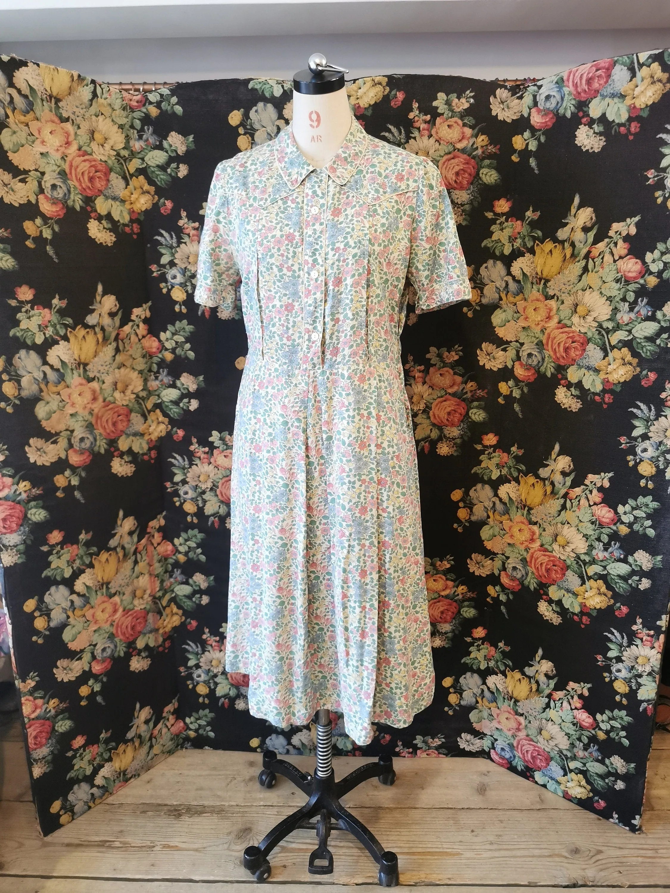 Dickens and Jones Liberty print silk floral tea dress 1940s