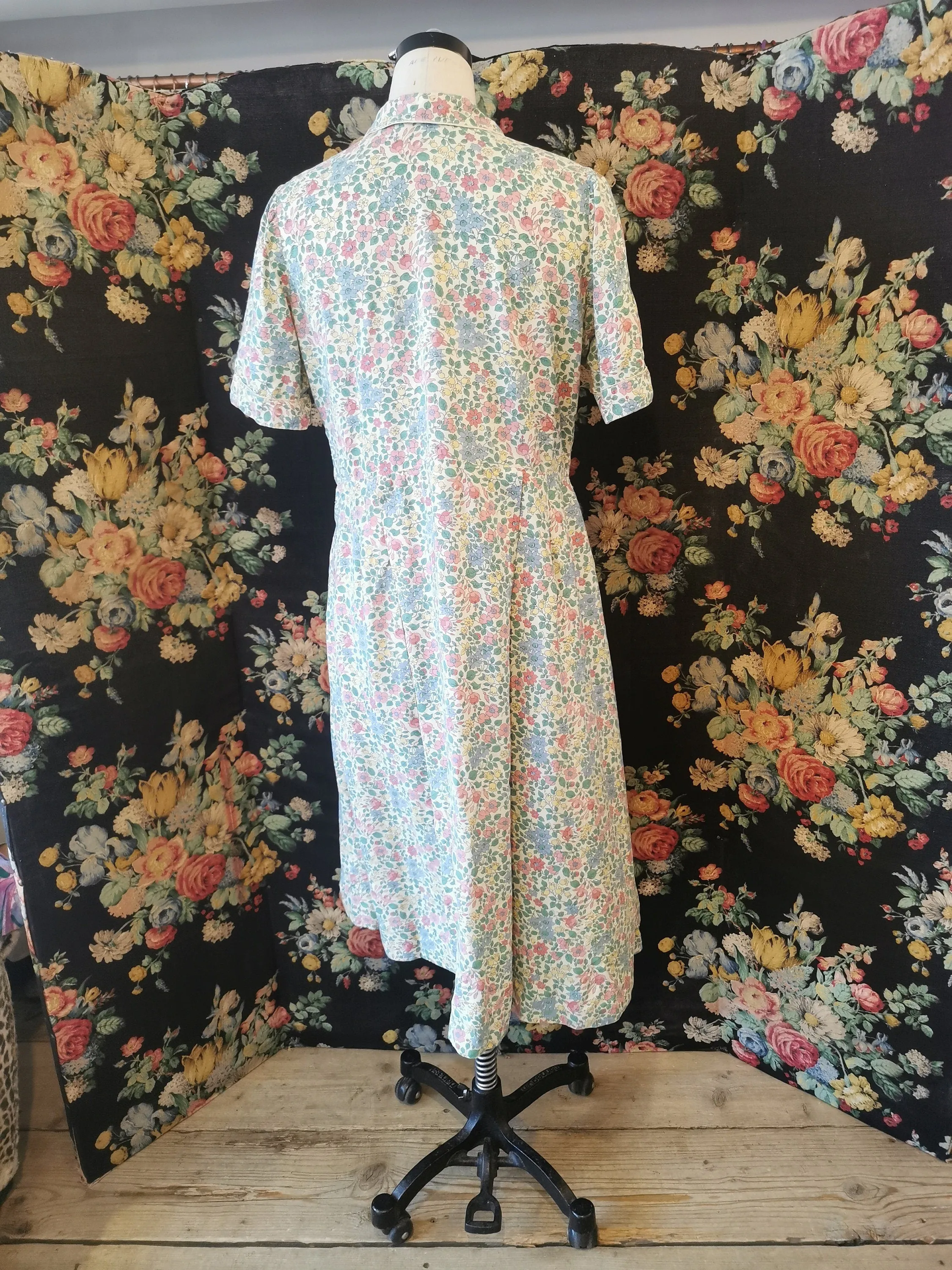 Dickens and Jones Liberty print silk floral tea dress 1940s