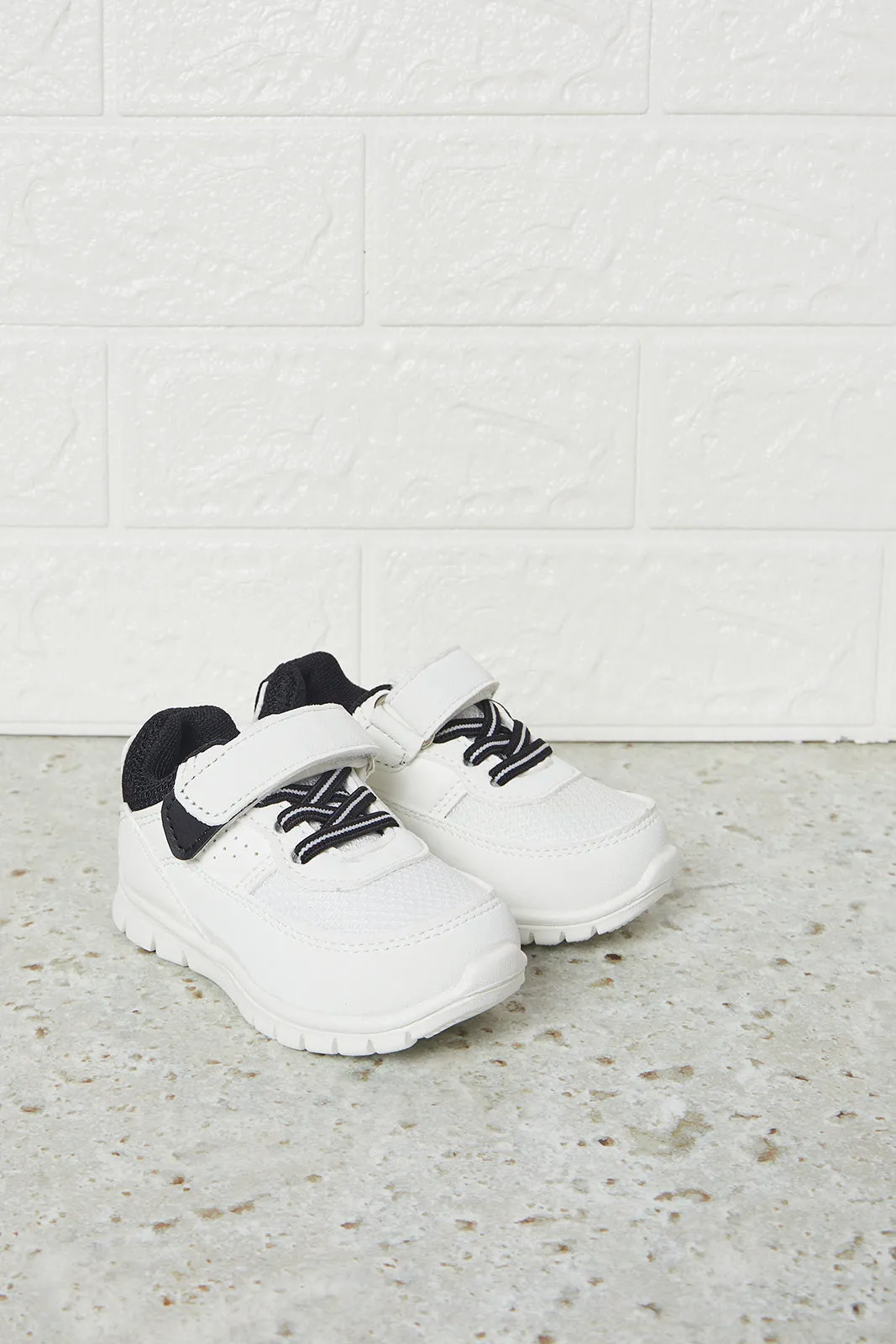 Infant Boys White Textured Trainers