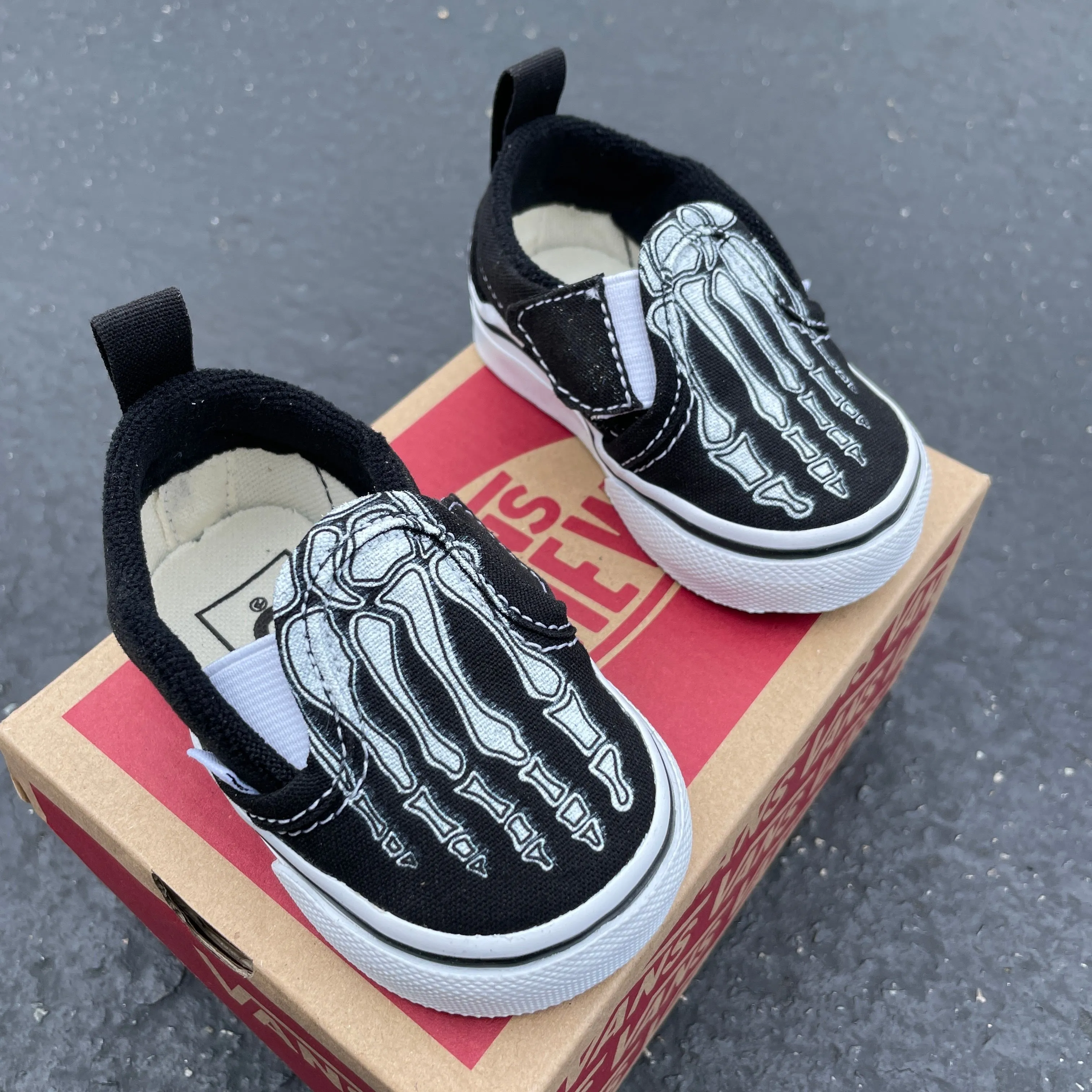 Kids Shoes - Custom Skeleton Feet X-Ray Slip On Vans Shoes for Kids and Toddlers