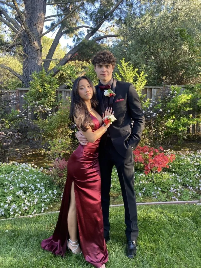 Middle School Burgundy Mermaid V Neck Long Prom Dress With Split