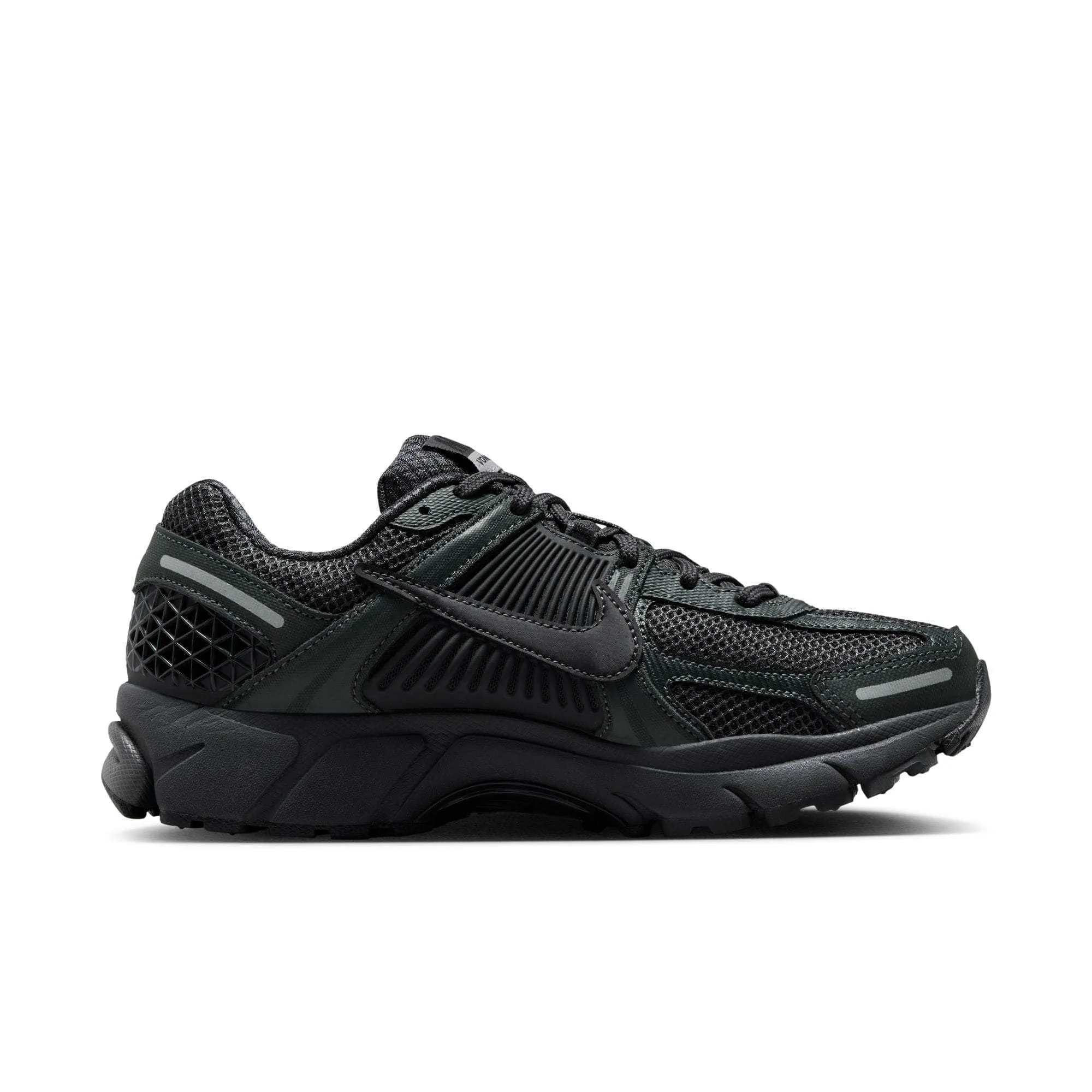 Nike Zoom Vomero 5 - Women's