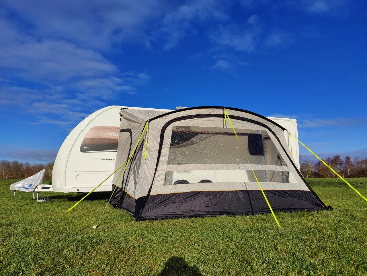 View Lite 390 - Caravan Awning ( Poled Awning )