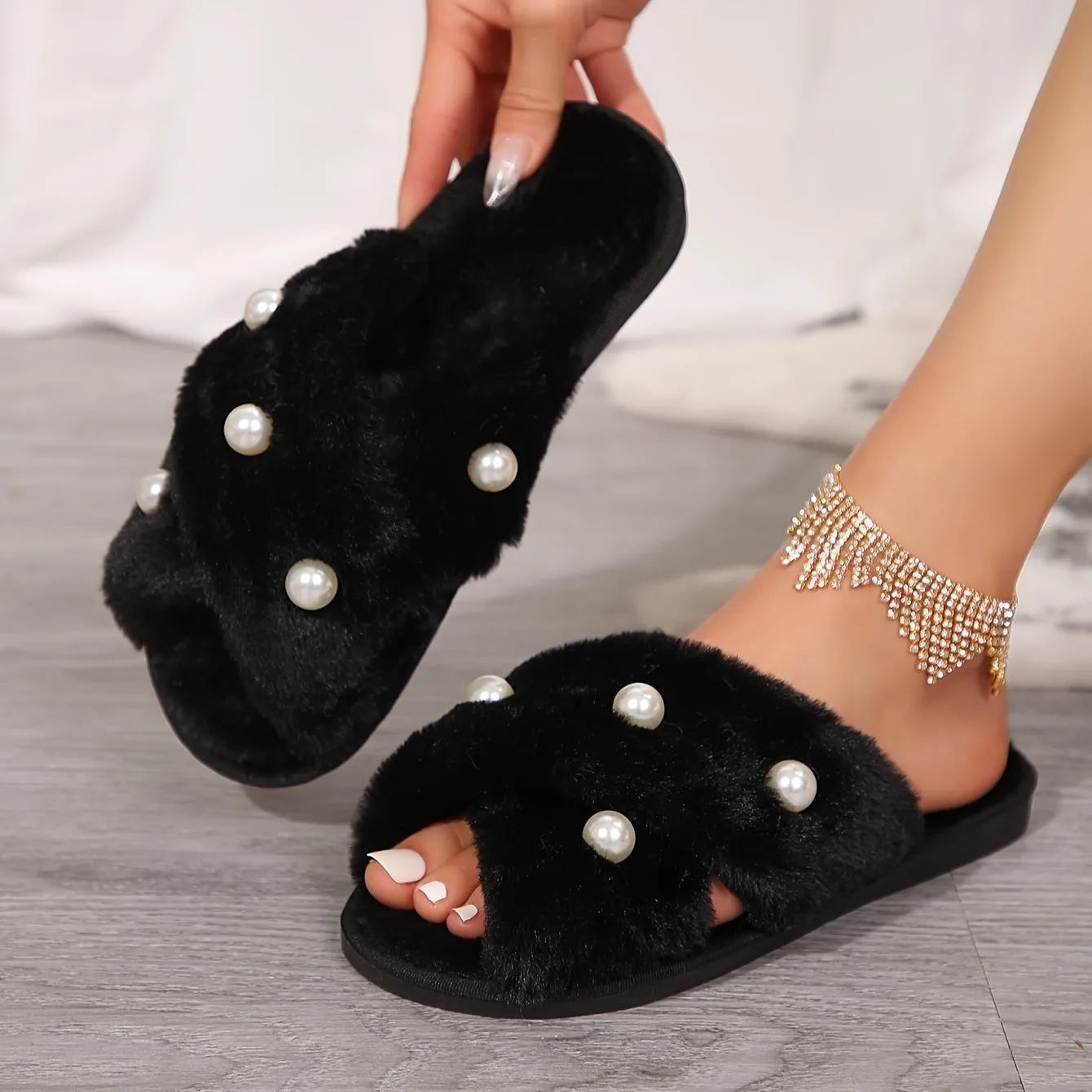 Women's Faux Fur Slides With Elegant Faux Pearls, Comfy Open Toe House Slippers For Indoor/Outdoor Use, Fashionable Crisscross Bands Slip-On Footwear, Winter & Autumn