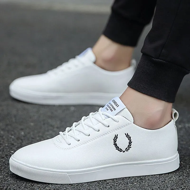 Yeknu Spring Autumn White Shoes Men Shoes Men's Casual Shoes Fashion Sneakers Street Cool Man Flat Shoes Footwear zapatos de hombre